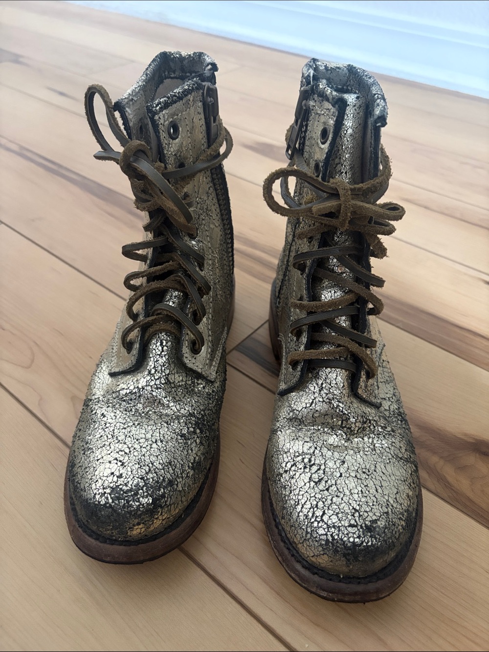 Freebird Manchester Metallic Leather Crackle Lace-Up Women's Boots - Silver